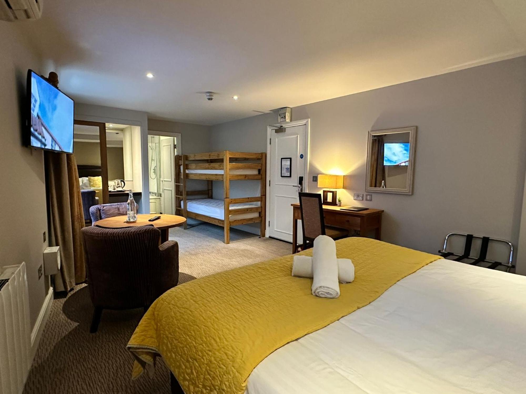 Goswell House Hotel Central ウィンザー エクステリア 写真