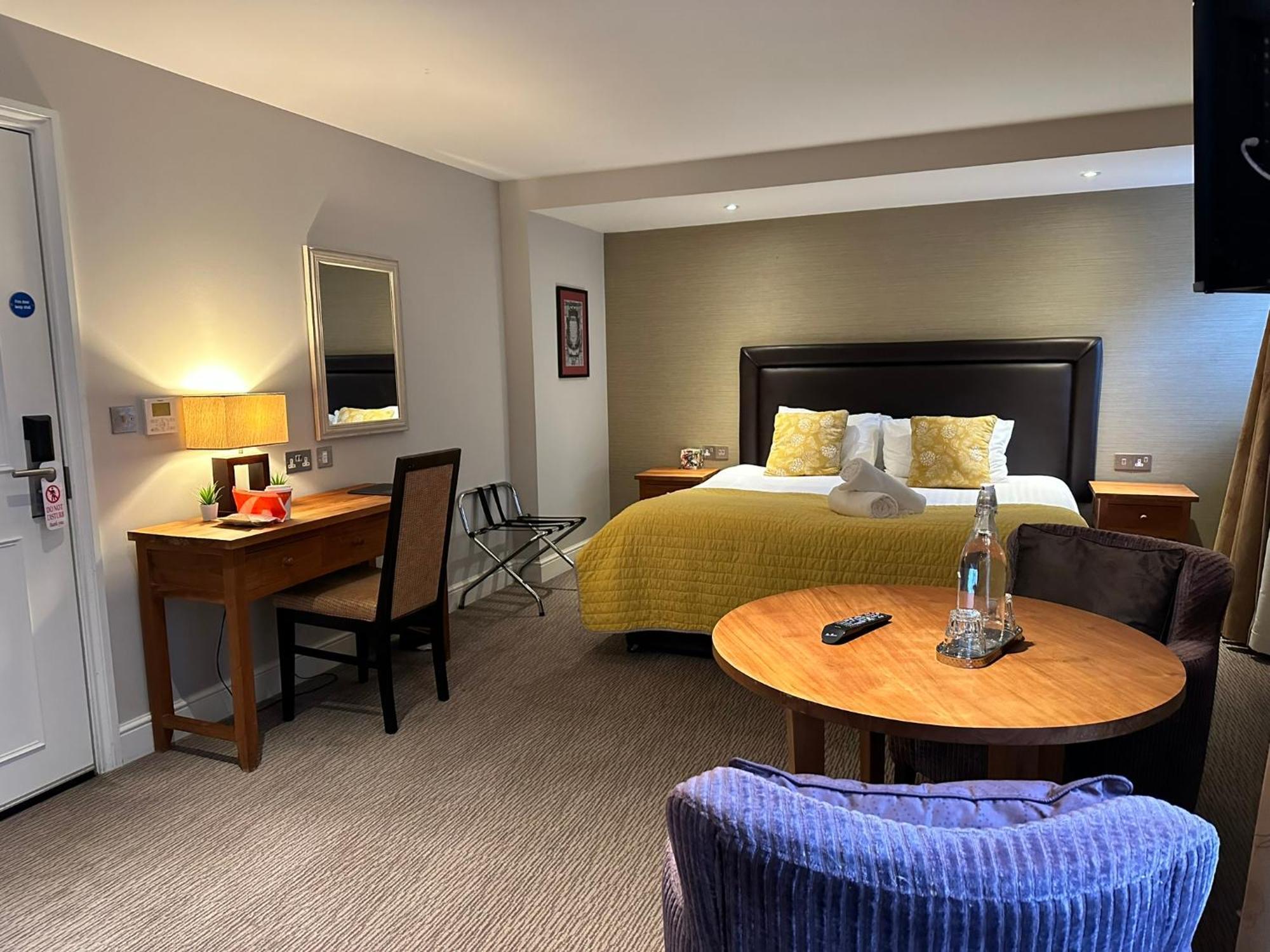Goswell House Hotel Central ウィンザー エクステリア 写真