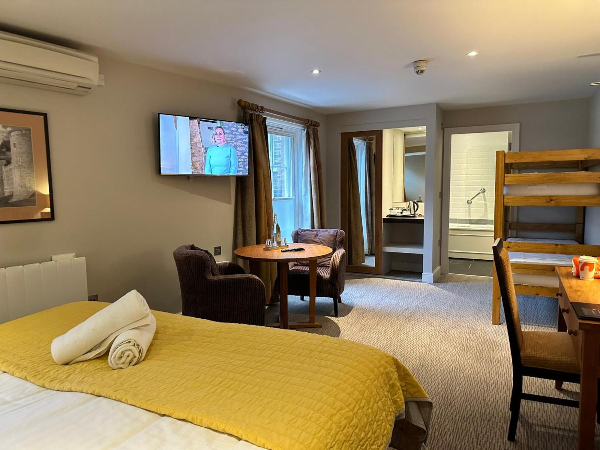 Goswell House Hotel Central ウィンザー エクステリア 写真